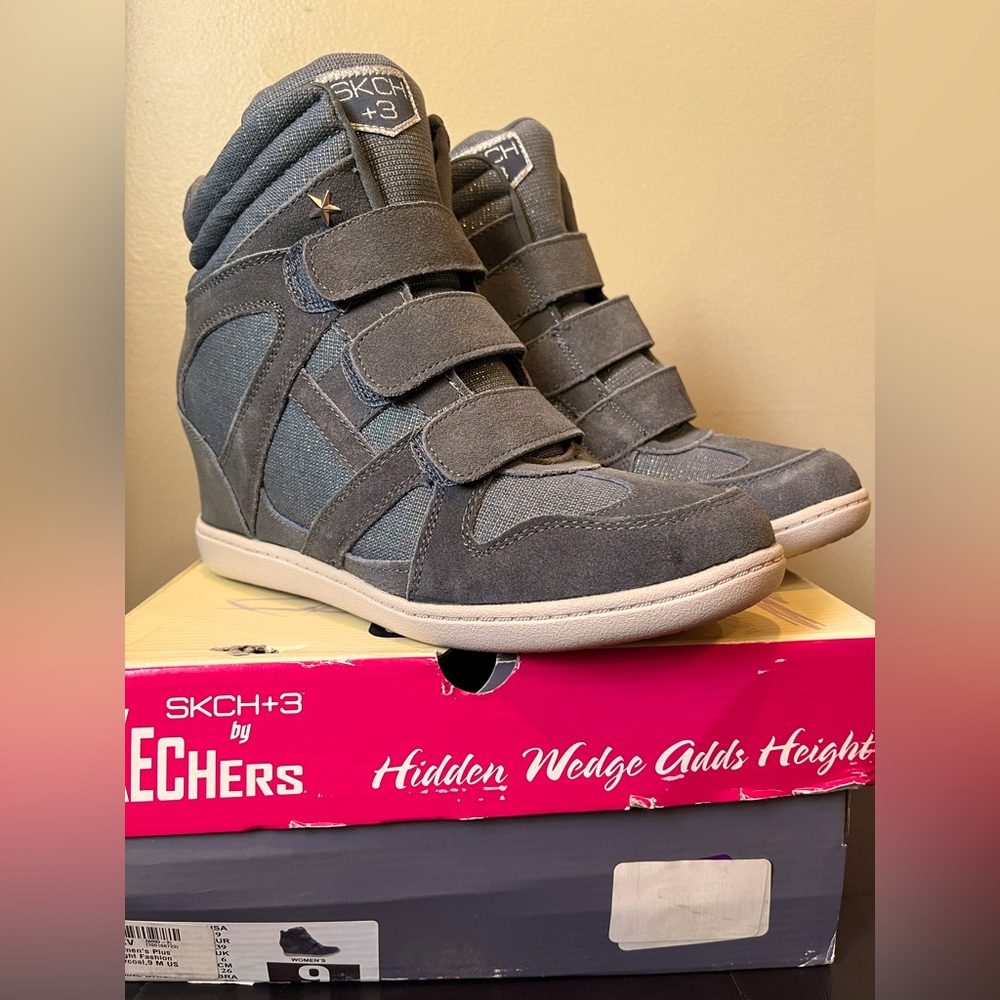 Skechers Women's Sz 9 Plus 3-Raise Hidden Wedge Fashion Sneaker Gray Shimmer
